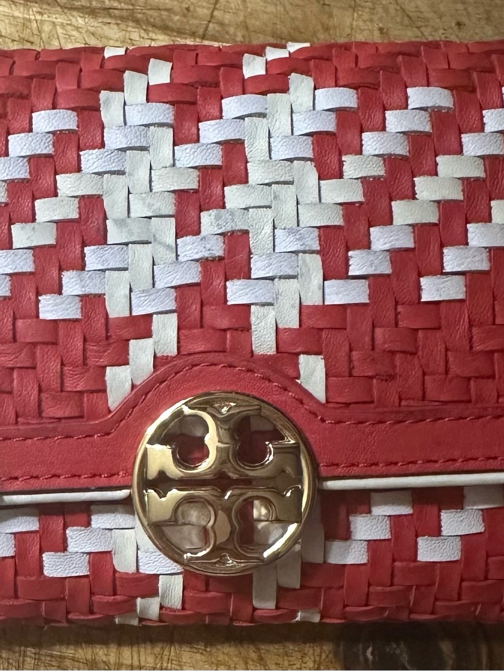 NWT TORY BURCH WALLET - Picture 4 of 9